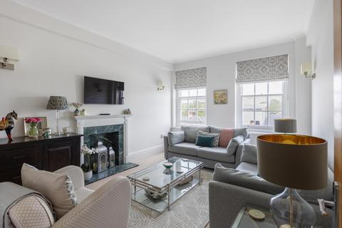 Warwick Gardens, London, W14