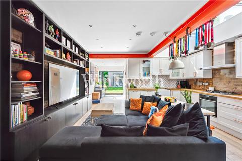 2 bedroom apartment for sale, Seymour Road, London, N8