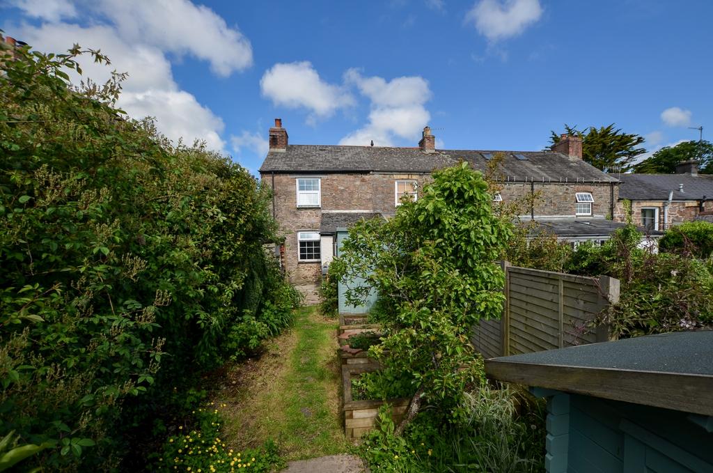 To Book A Viewing Call TPS Lostwithiel on 01208 87