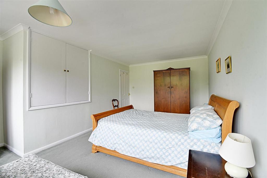 Bedroom 1 2.jpg