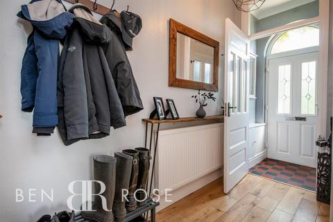 2 Murray Avenue, Farington Moss, Leyland, PR26 6PY