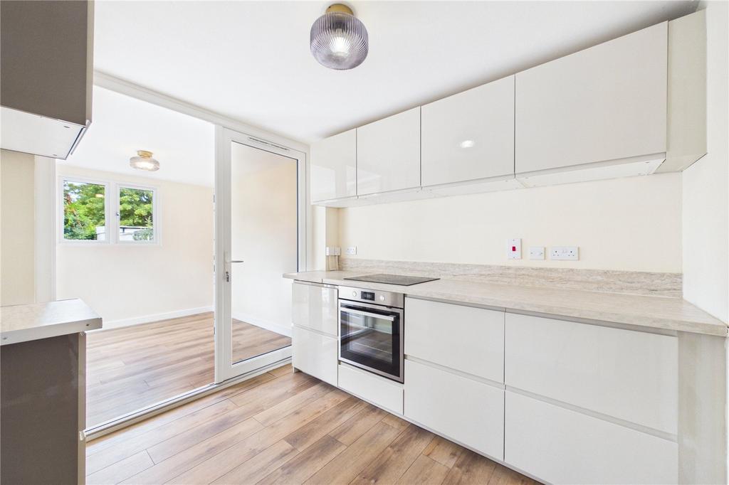 House in Reading - View 4
