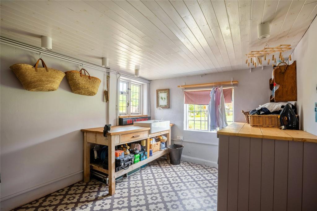 Laundry/Boot Rm