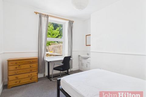 7 bedroom terraced house to rent, Springfield Road, Brighton