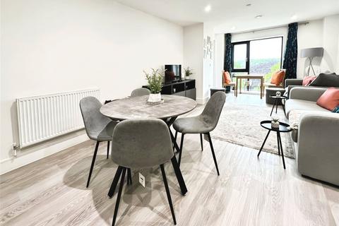 1 bedroom flat to rent, Whiffens Avenue, Kent ME4