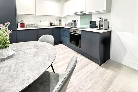 1 bedroom flat to rent, Whiffens Avenue, Kent ME4
