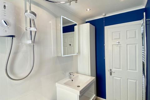 14 Waterloo Road, Brighouse, HD6 2AT