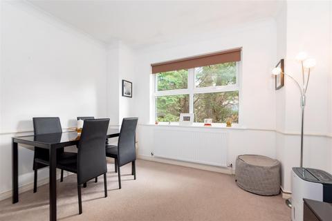 1 bedroom apartment for sale, Pear Tree Court, Camberley GU15