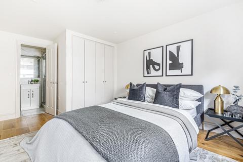 2 bedroom semi-detached house for sale, Beacon Mews, South Road, Weybridge, KT13