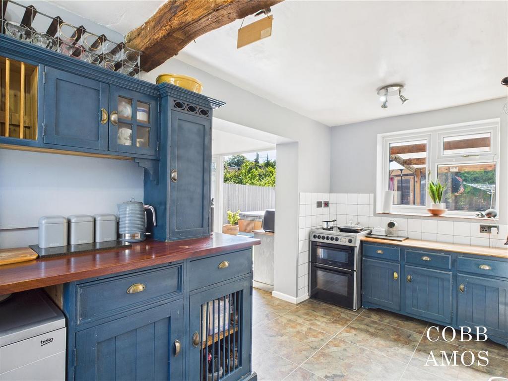 CAM02803 G0-PR0179-STILL034.jpg