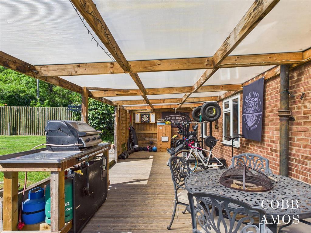 CAM02803 G0-PR0179-STILL050.jpg