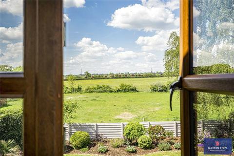 4 bedroom detached house for sale, Upper Heyford, Northampton, NN7