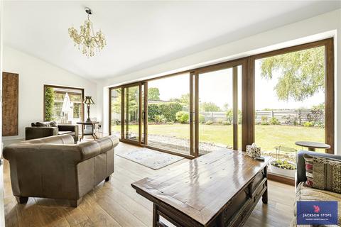 4 bedroom detached house for sale, Upper Heyford, Northampton, NN7