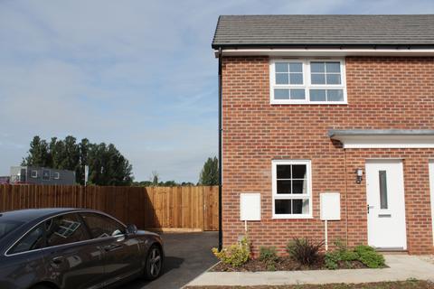2 bedroom terraced house to rent, 8 Chaffinch Road Coventry, CV4