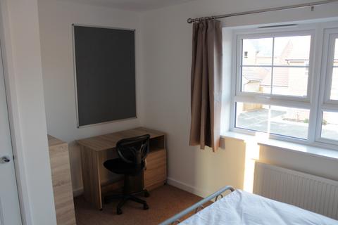2 bedroom terraced house to rent, 8 Chaffinch Road Coventry, CV4
