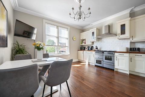 4 bedroom duplex for sale, Apartment Life in Melton Mowbray on Burton Road, LE13 1DJ