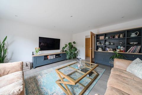 19a Crabtree Lane, Bookham, Leatherhead, KT23 4PG