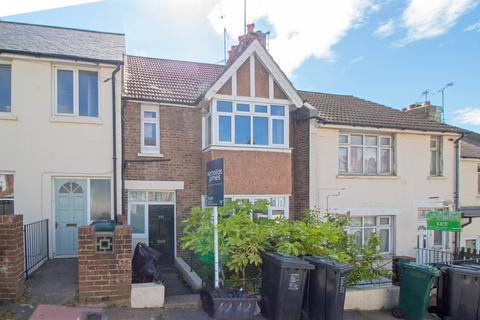 4 bedroom maisonette to rent, Milner Road, Brighton