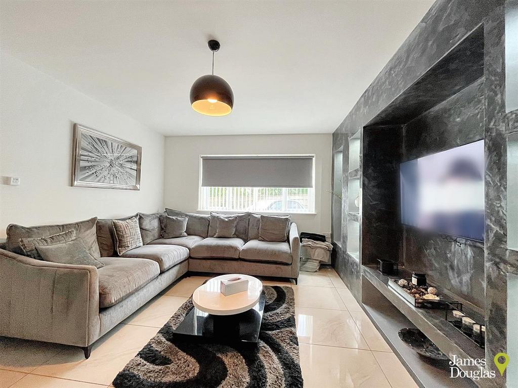 IMG 0490 blurred.jpg