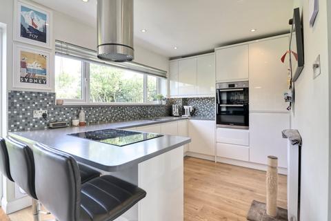 3 bedroom semi-detached house for sale, Fairway, Sawbridgeworth, CM21