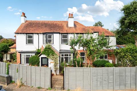 4 bedroom detached house for sale, Crescent Road, Shepperton, TW17