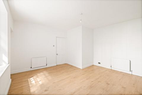 2 bedroom flat for sale, Camden Crescent, Dover, CT16