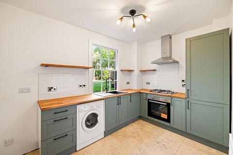 2 bedroom flat for sale, Camden Crescent, Dover, CT16