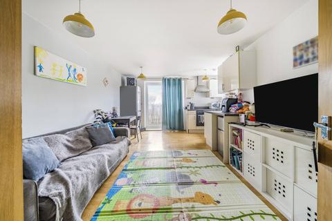 undefined, Rosemount Avenue, West Byfleet, KT14