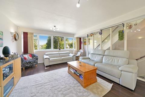 15 Willow Mount, Croydon, CR0 5LD