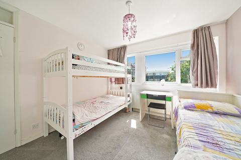 15 Willow Mount, Croydon, CR0 5LD