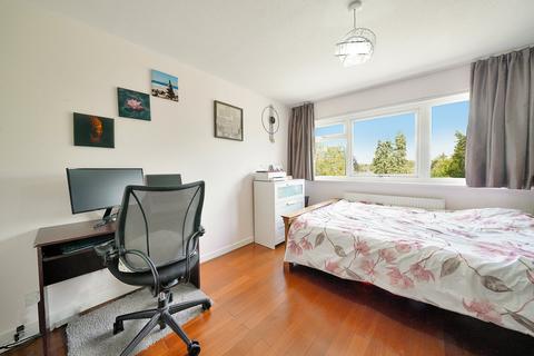 15 Willow Mount, Croydon, CR0 5LD
