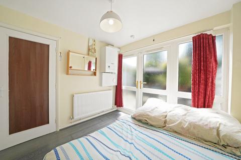 15 Willow Mount, Croydon, CR0 5LD