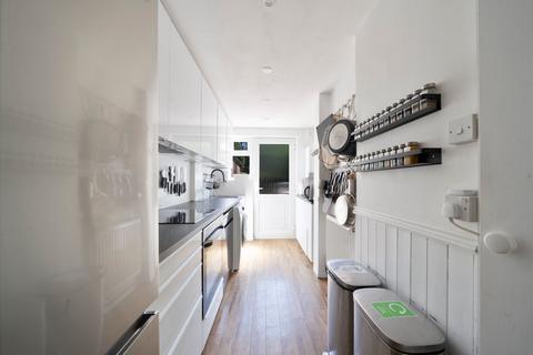 3 bedroom end of terrace house for sale, Barnwell Road, Cambridge, CB5