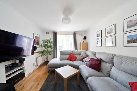 3 bedroom end of terrace house for sale, Barnwell Road, Cambridge, CB5