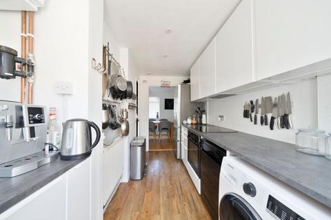 3 bedroom end of terrace house for sale, Barnwell Road, Cambridge, CB5