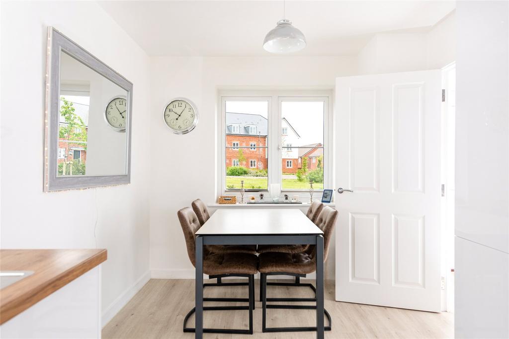 Kitchen/Dining