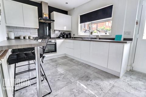 2 bedroom semi-detached house for sale, Longsight Road, Mapplewell