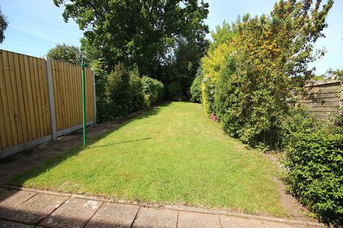 18 Fairview Drive, Broadstone, BH18 9AP