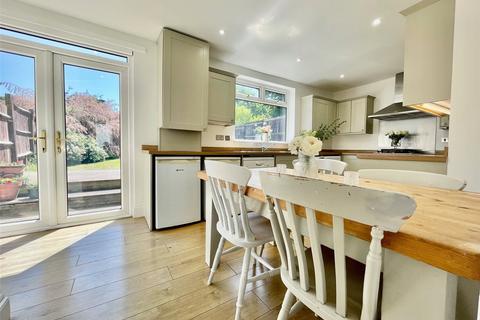9 Curtismill Close, Orpington, BR5 2JX
