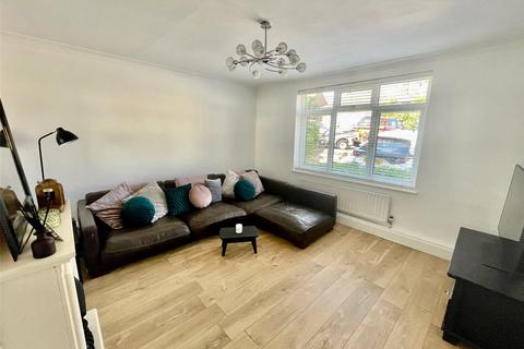 9 Curtismill Close, Orpington, BR5 2JX