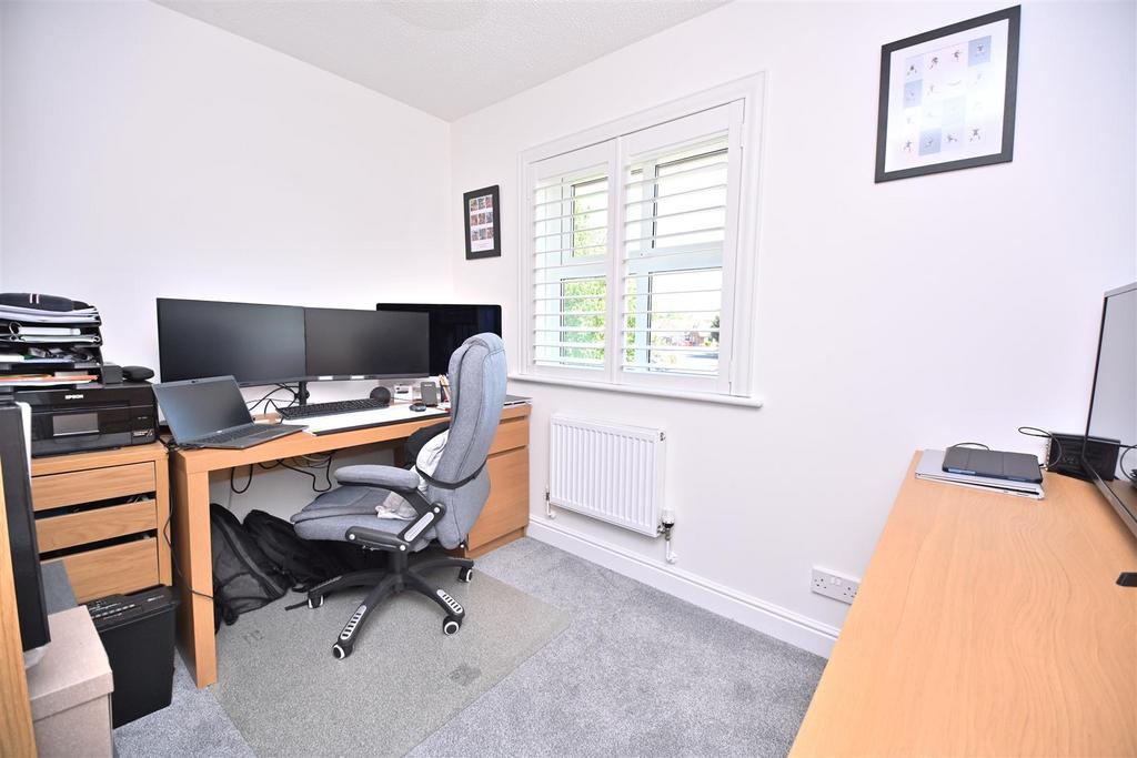 20 Farleigh Close Bedroom 4 (1).JPG