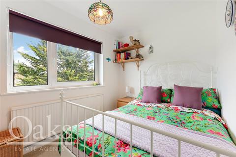 48 Byards Croft, London, SW16 5EY