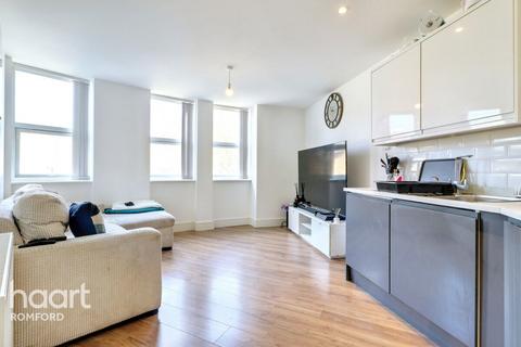 2 bedroom apartment for sale, Verve Apartments, Romford, RM1 3FB