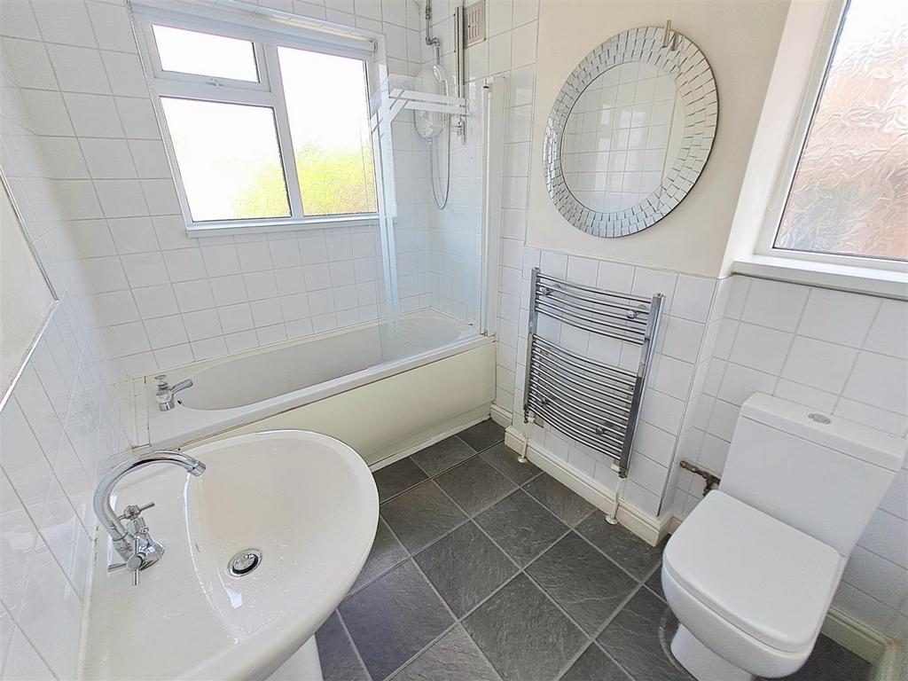 First Floor Bathroom