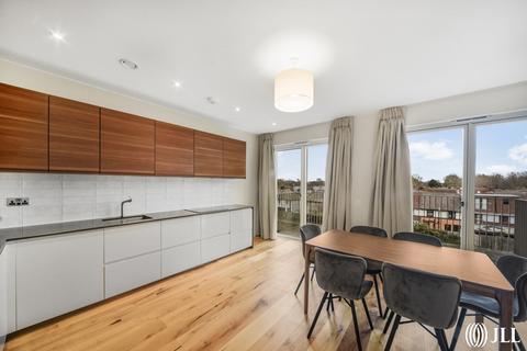 3 bedroom flat to rent, Copperworks Wharf London E15