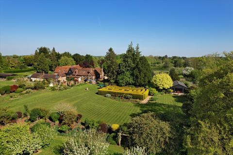 5 bedroom farm house for sale, Ashley Green, HP5