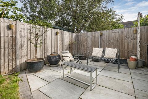 24 Tudor Road, London, SE25 4RH