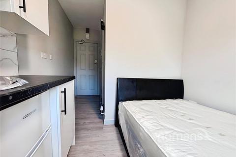 1 bedroom in a house share to rent, Kings Road, Fleet, Hampshire, GU51