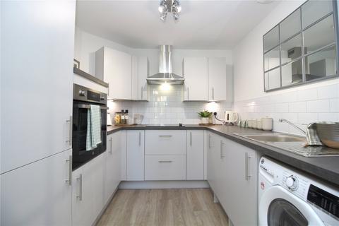 1 bedroom apartment for sale, Clinton Lodge, Queen Elizabeth Avenue, Lymington, Hampshire, SO41