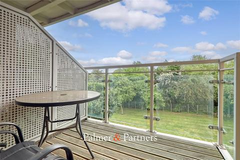 96 Lockside Marina, Chelmsford, CM2 6HF